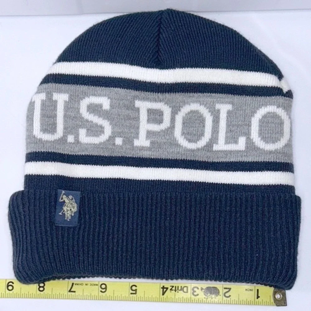 U.S. Polo Assn. stay warm